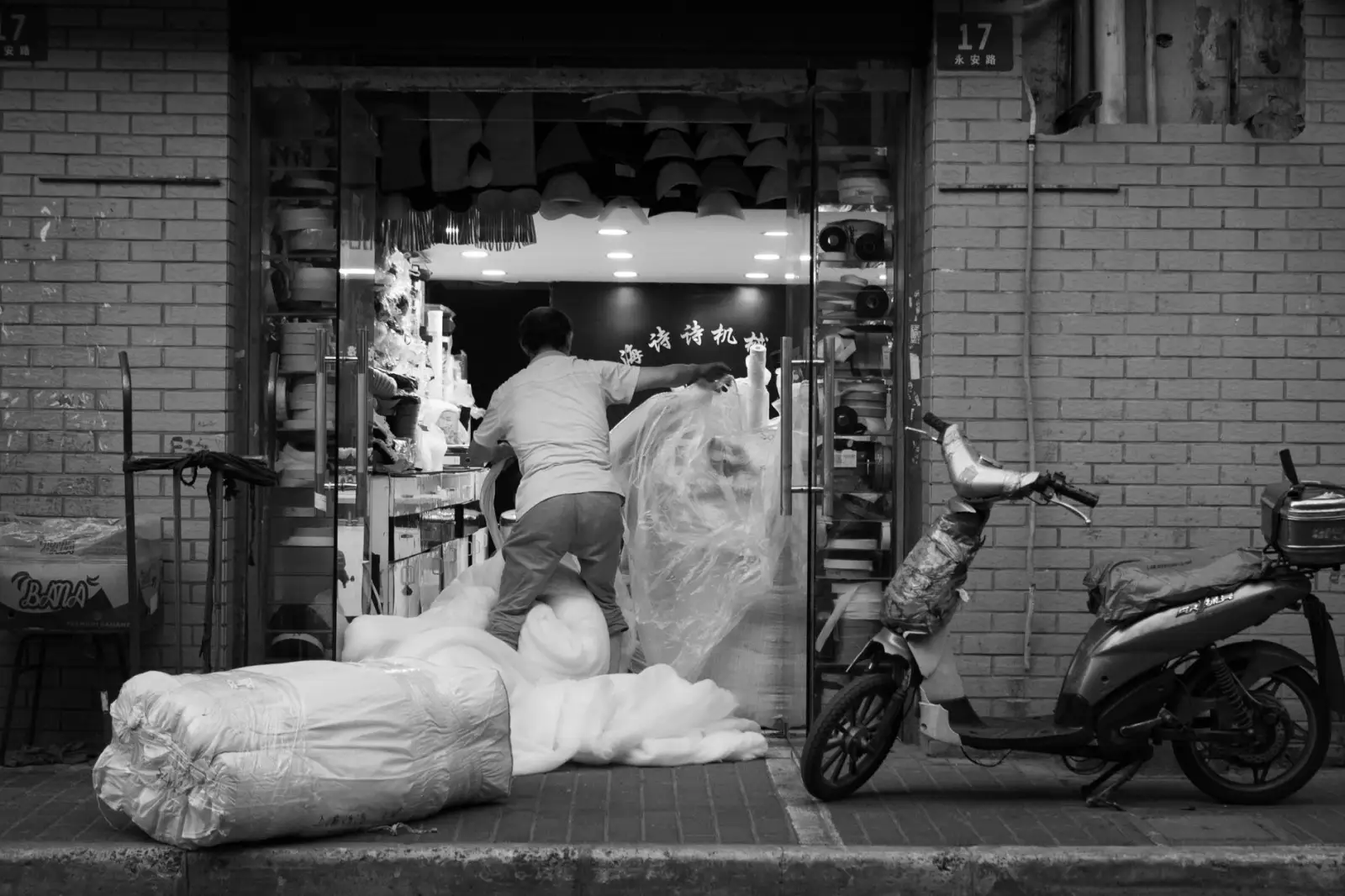 从产品说明书到品牌故事：中小企业如何用文案提升传播效果